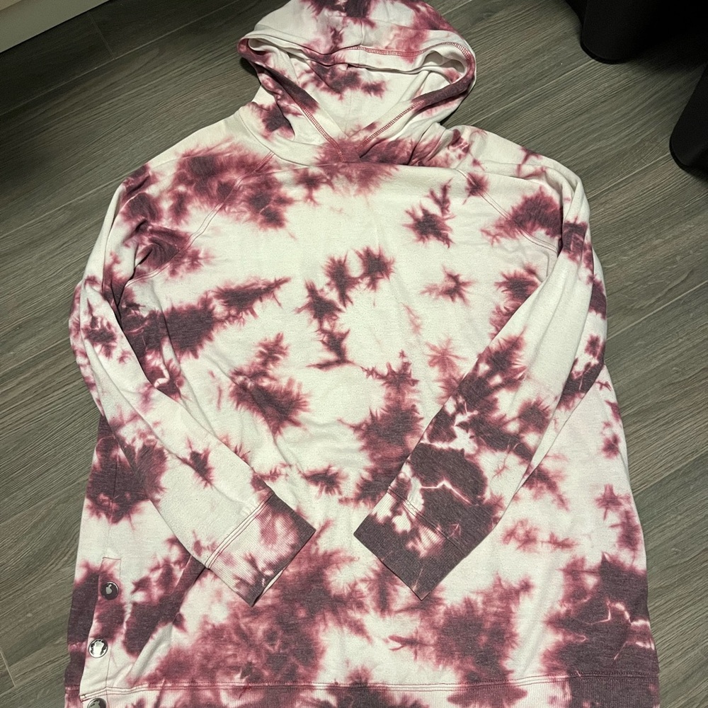 Tie-Dye Hooded Sweater - Maroon and White